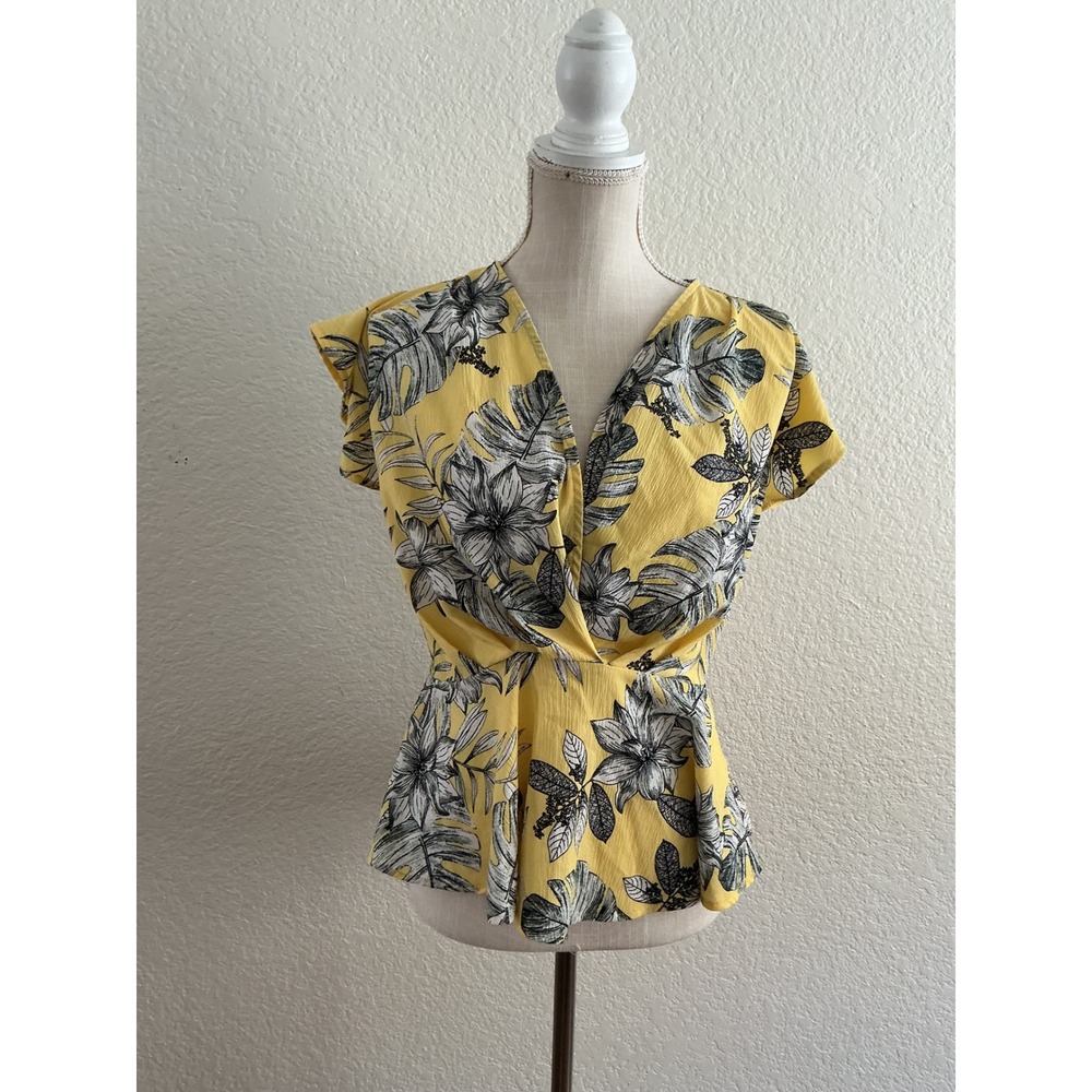 KAII Los Angeles Peplum Top Size M Yellow Tropical Floral Surplice V-Neck Blouse